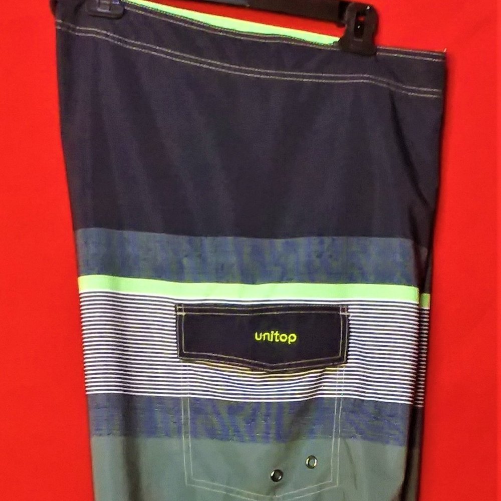 NWT Men's Unitop Swim Trunks Sz 42